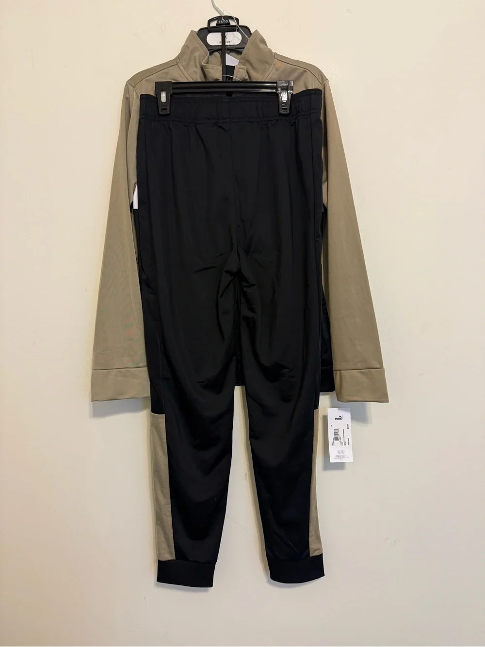 Puma Kids 2 Piece Track Suit Set Black Tan Jogger Jacket Set Size L 14/16 NWT